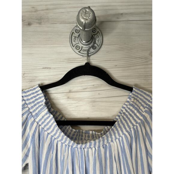 Old Navy Shirt Womens Small Blue White Striped Smocked Short Sleeve Rayon Boho - Picture 2 of 9